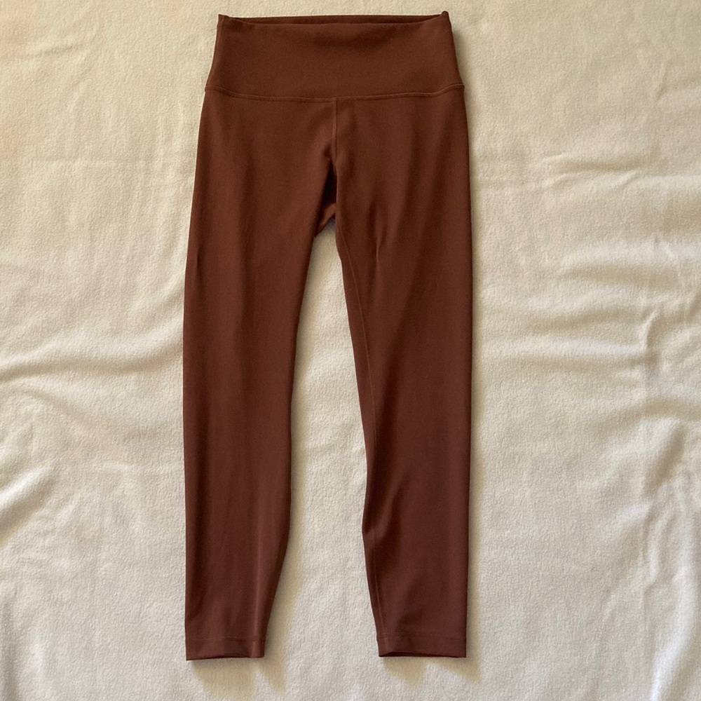 Lululemon Wunder Train Leggings. Size 8. 25” length. Like new condition. Brown.